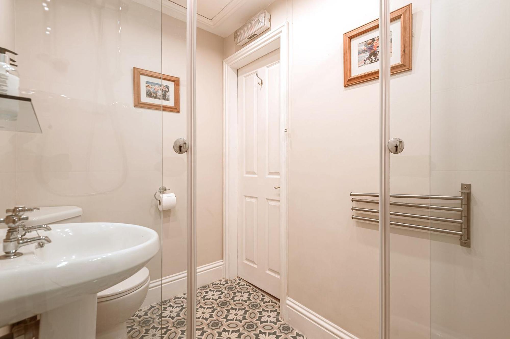 Hillcrest Whitby Bed and Breakfast Εξωτερικό φωτογραφία
